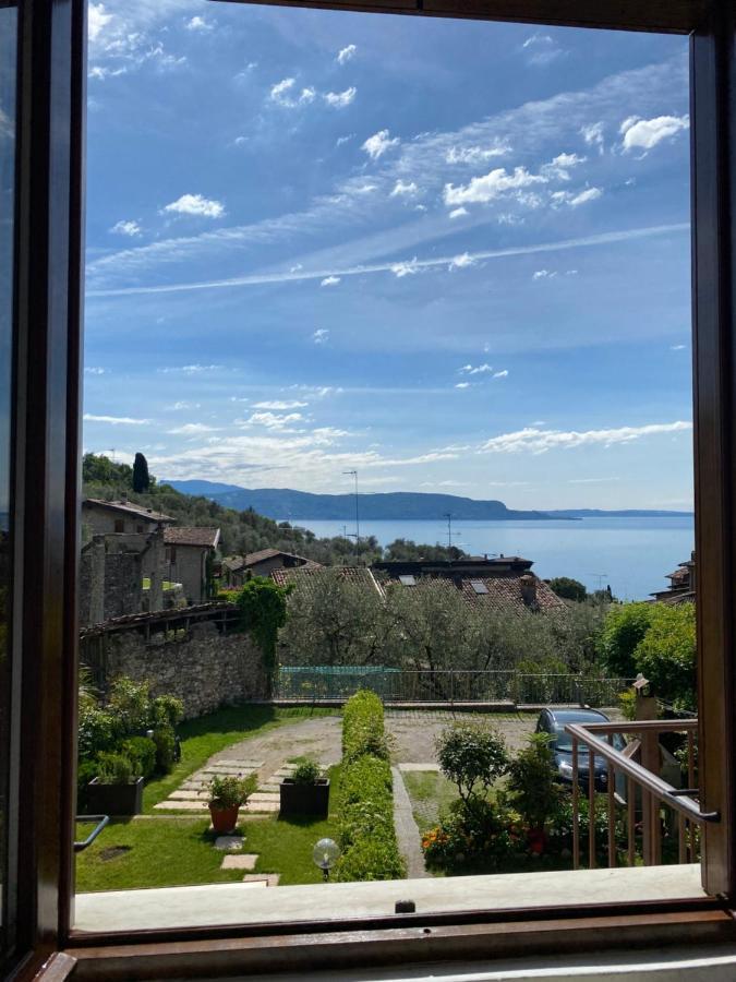 Agora' Home Gardone Riviera Bagian luar foto