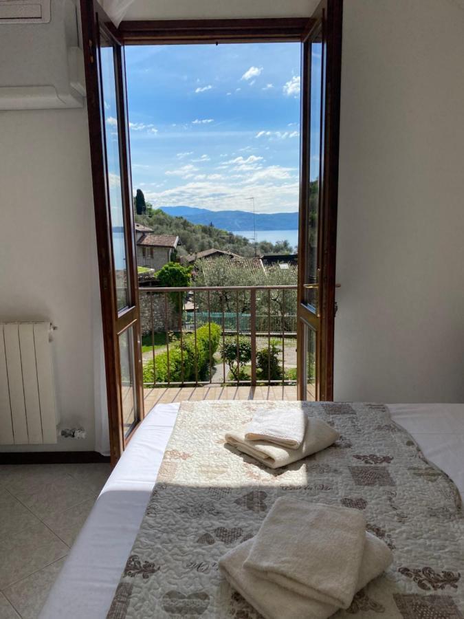 Agora' Home Gardone Riviera Bagian luar foto